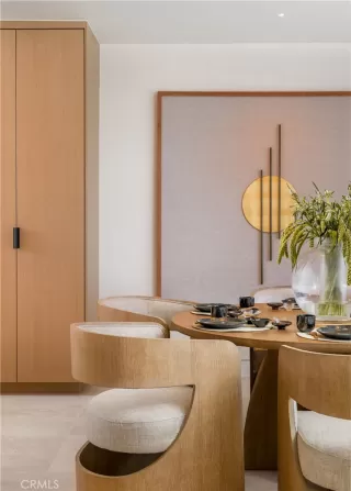 Photo #5: LG25282175 Listing