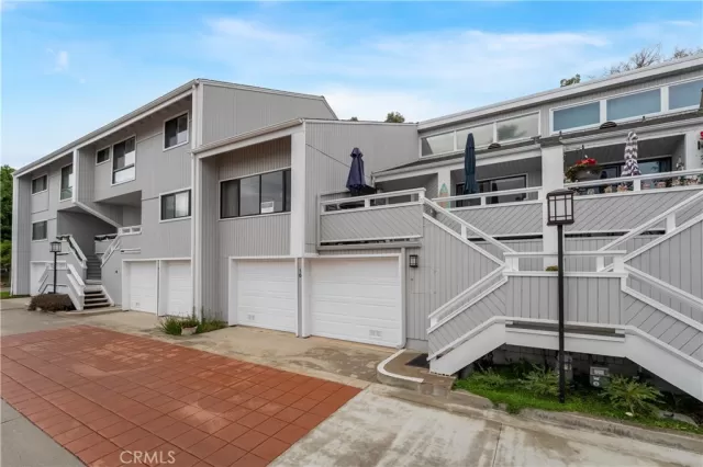 MLS: LG26000696 Condo For Sale