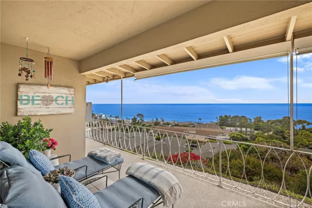 MLS: LG26009596 Condo For Sale