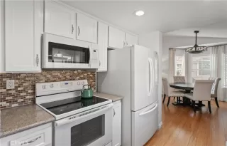 Photo #5: LG26014444 Listing 