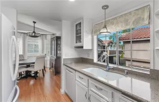 Photo #6: LG26014444 Listing 