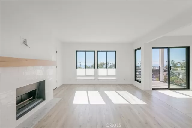 MLS: LG26017823 Condo For Sale