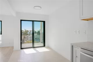 Photo #5: LG26017823 Listing