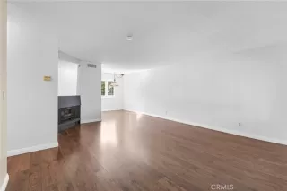 Photo #4: LG26025160 Listing 