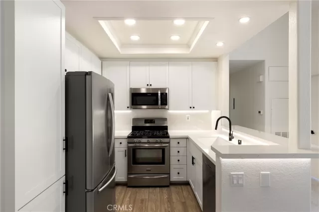 MLS: LG26025853 Condo For Sale