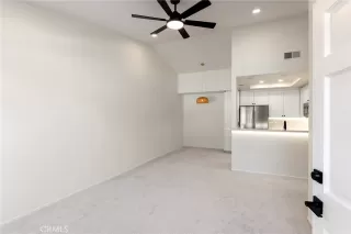 Photo #3: LG26025853 Listing 