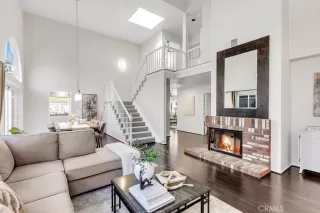 Photo #4: LG26028712 Listing