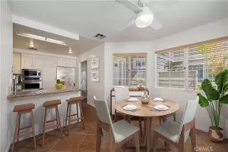 Photo #2: LG26034394 Listing