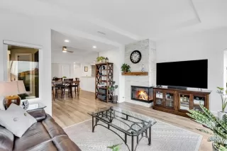 Photo #4: LG26035172 Listing