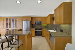 Photo #2: LG26039866 Listing