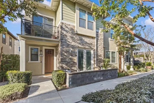 MLS: LG26042904 Condo For Sale