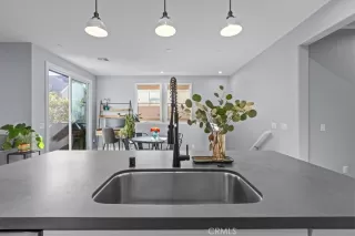 Photo #4: LG26042904 Listing