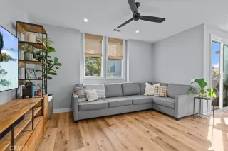 Photo #5: LG26042904 Listing