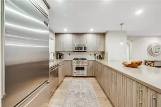 Photo #4: LG26044417 Listing 