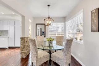 Photo #6: LG26047599 Listing 