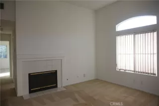 Photo #6: LG26053117 Listing 