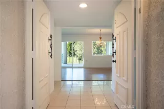 Photo #5: LG26059914 Listing 