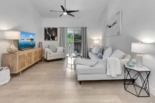 Photo #4: LG26075020 Listing 