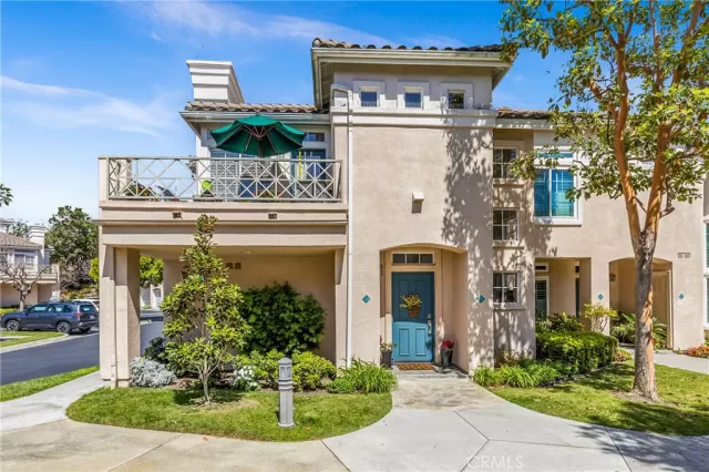 MLS: LG26079950 Condo For Sale