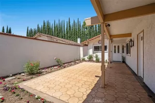 Photo #4: LG26104967 Listing 
