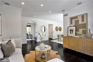 Photo #1: LG26131596 Listing