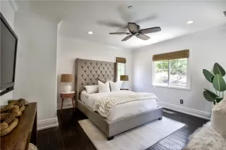 Photo #2: LG26131596 Listing