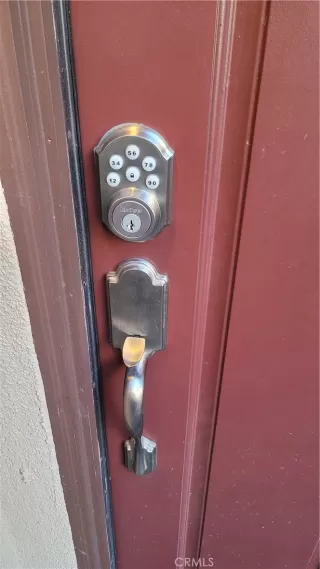 Photo #6: MB23041003 Listing 