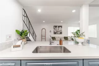 Photo #6: MB23053476 Listing