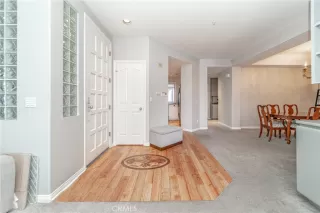 Photo #5: MB23104179 Listing