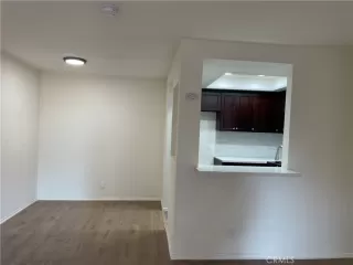 Photo #2: MB23125408 Listing 