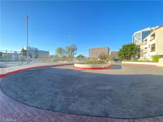 Photo #3: MB23150637 Listing 