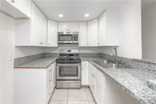 Photo #2: MB23164166 Listing 