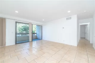 Photo #4: MB24004715 Listing 