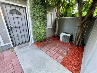 Photo #2: MB24162588 Listing 