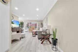 Photo #4: MB24211081 Listing 