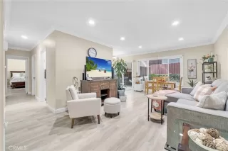 Photo #5: MB24211081 Listing 