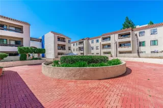 Photo #2: MB25021923 Listing 