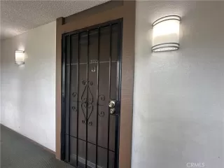 Photo #3: MB25021923 Listing 