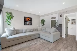 Photo #3: MB25110312 Listing 