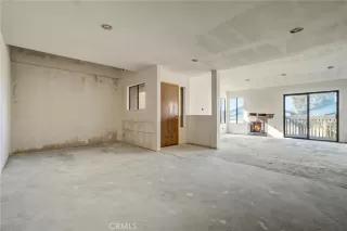 Photo #5: MB26002948 Listing