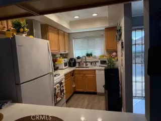 Photo #4: MB26012177 Listing 