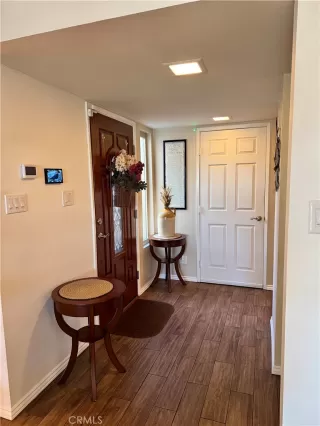 Photo #5: MB26038815 Listing