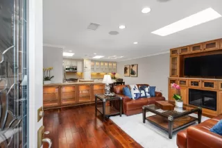 Photo #5: ML82029310 Listing