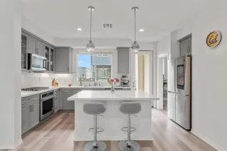 Photo #3: ML82035503 Listing 