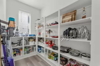 Photo #4: ML82035503 Listing 