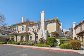 Photo #3: ND23049203 Listing