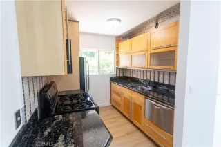 Photo #4: ND23132539 Listing