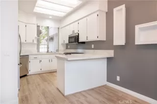 Photo #6: ND24078864 Listing 