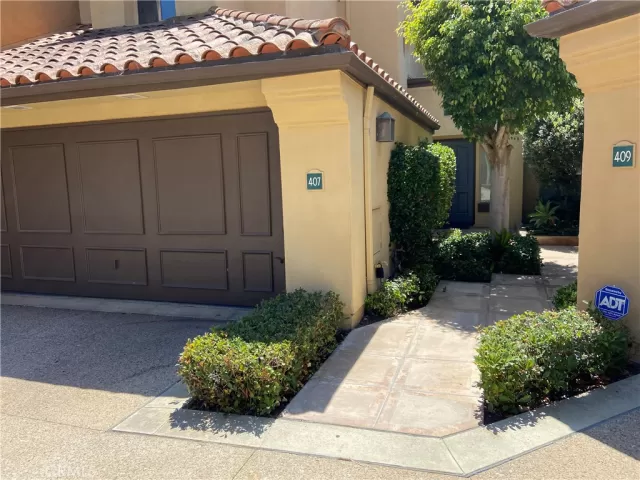 MLS: ND24175948 Condo For Sale