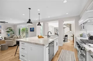 Photo #6: ND24209440 Listing